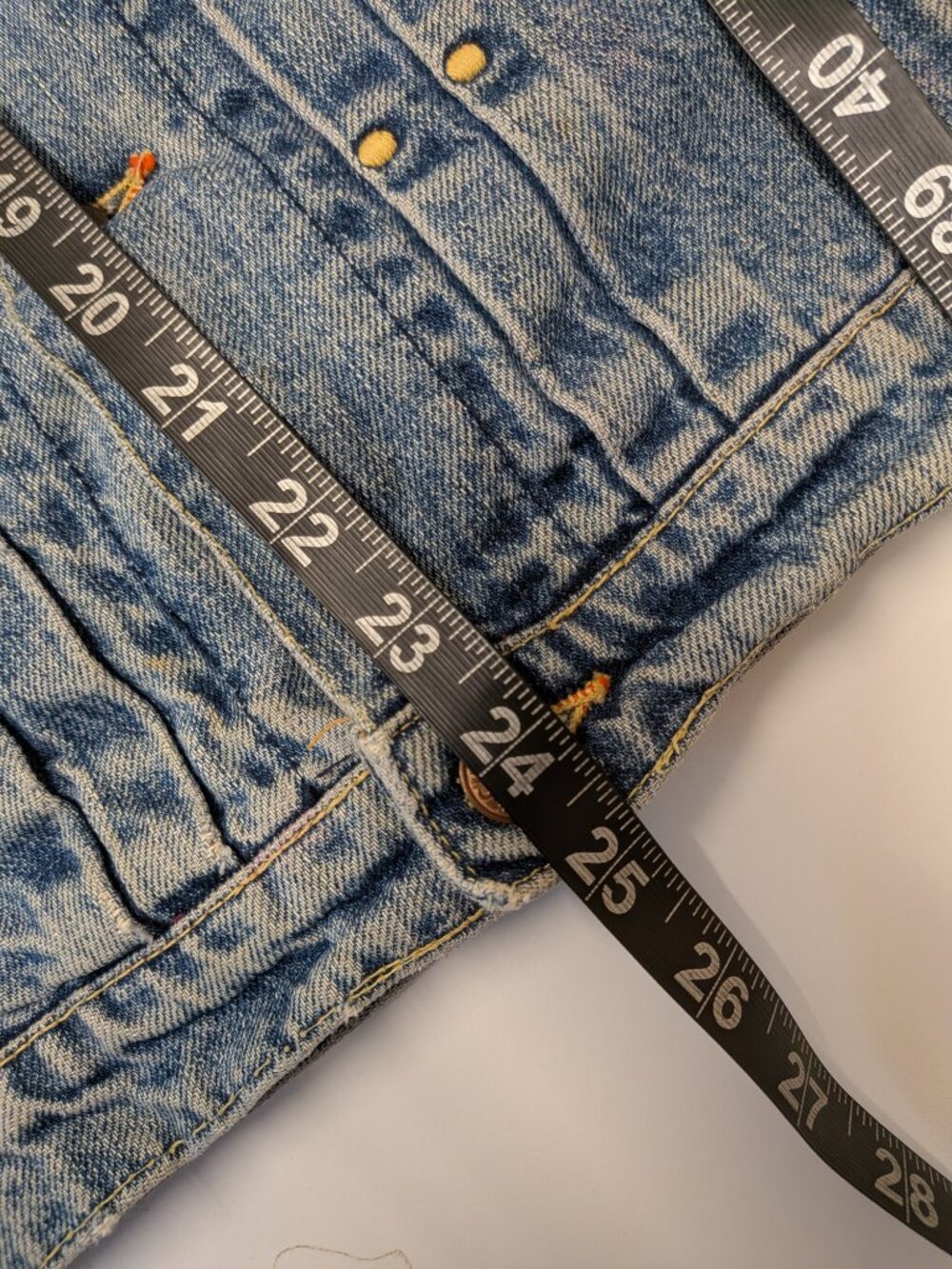 Rare 80s Vintage Chipie Denim Trucker Jacket - Hidden Cuff Graphics - Size XL - Picture 9 of 10